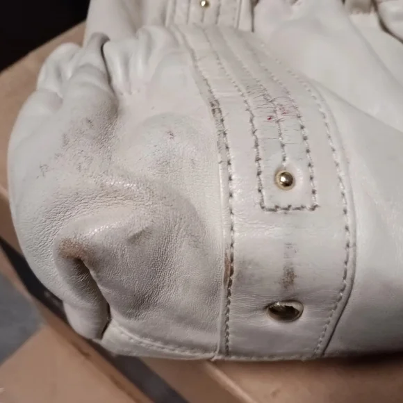 Vintage Michael Kors Beige Soft Leather Drawstring Hobo Bag - Picture 11 of 12